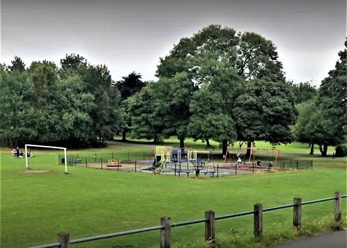 *f1*5gh* Setup For Your Relaxed & Amazing + Free Parking + Free Fast Wifi * Apartment Leeds (West Yorkshire)